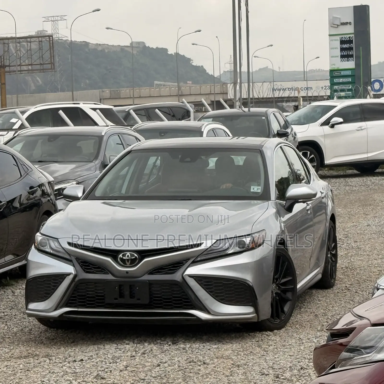 Toyota Camry XSE 2022 Silver