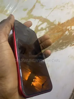 Apple iPhone 11 64 GB Red