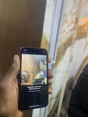 Apple iPhone 11 64 GB Red