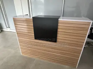 Mordern Slatted Front Office Reception Desk