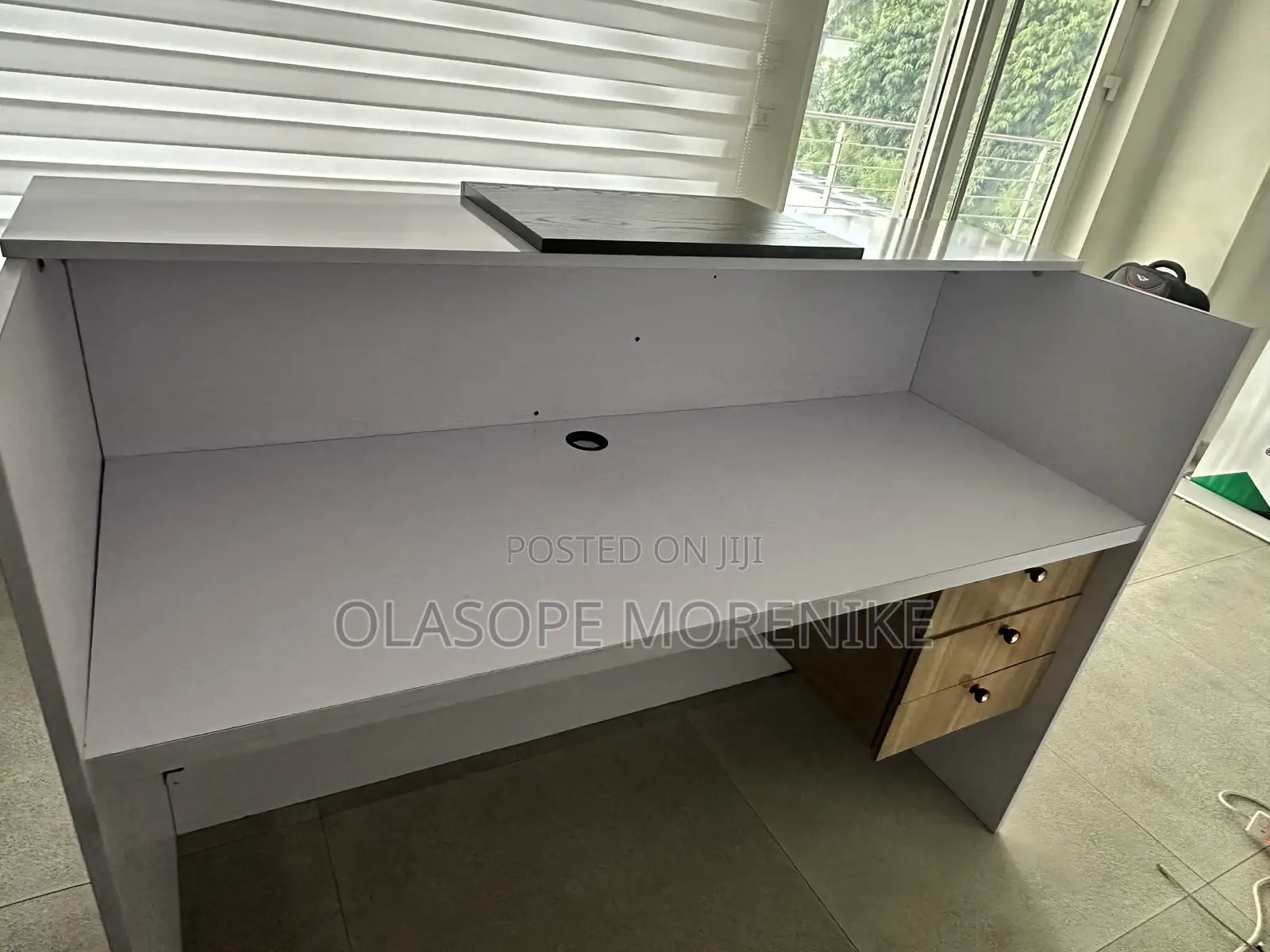 Mordern Slatted Front Office Reception Desk