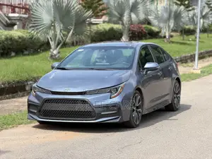 Toyota Corolla SE 2020 Blue