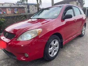 Toyota Matrix Hatchback FWD (1.8L 4cyl 5M) 2005 Red