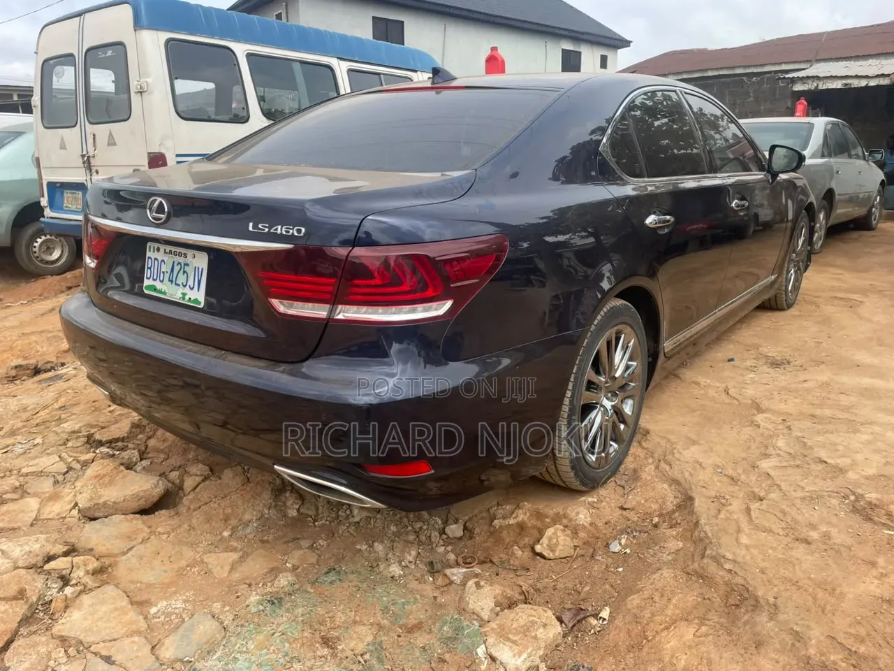 Lexus LS 460 AWD 2017 Blue