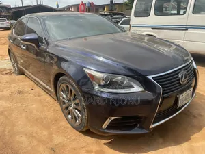 Lexus LS 460 AWD 2017 Blue