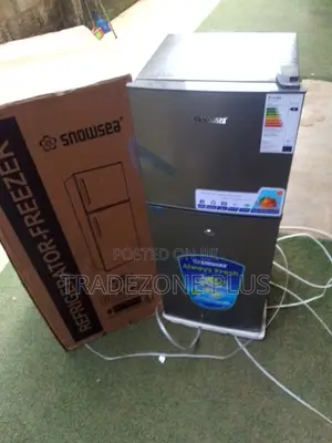 Snowsea 120L Fridge-Freezer for Convenient Food Storage