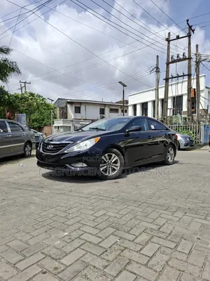 Hyundai Sonata GLS Sedan FWD (2.4L 4cyl 6A) 2013 Black