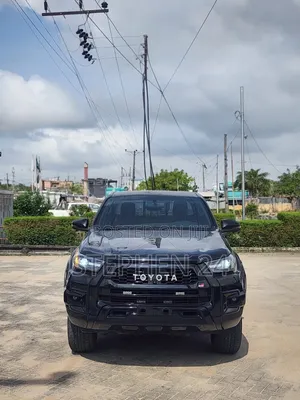 Toyota Hilux 2023 Black