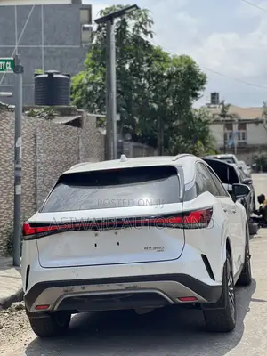 Lexus RX 350 Premium 2024 White