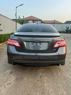Toyota Camry SE V6 4dr Sedan (3.5L 6cyl 6AM) 2010 Gray