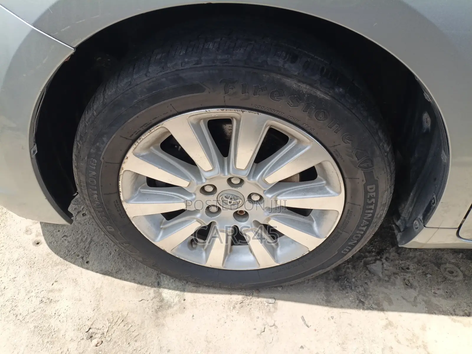 Toyota Sienna 2011 Silver