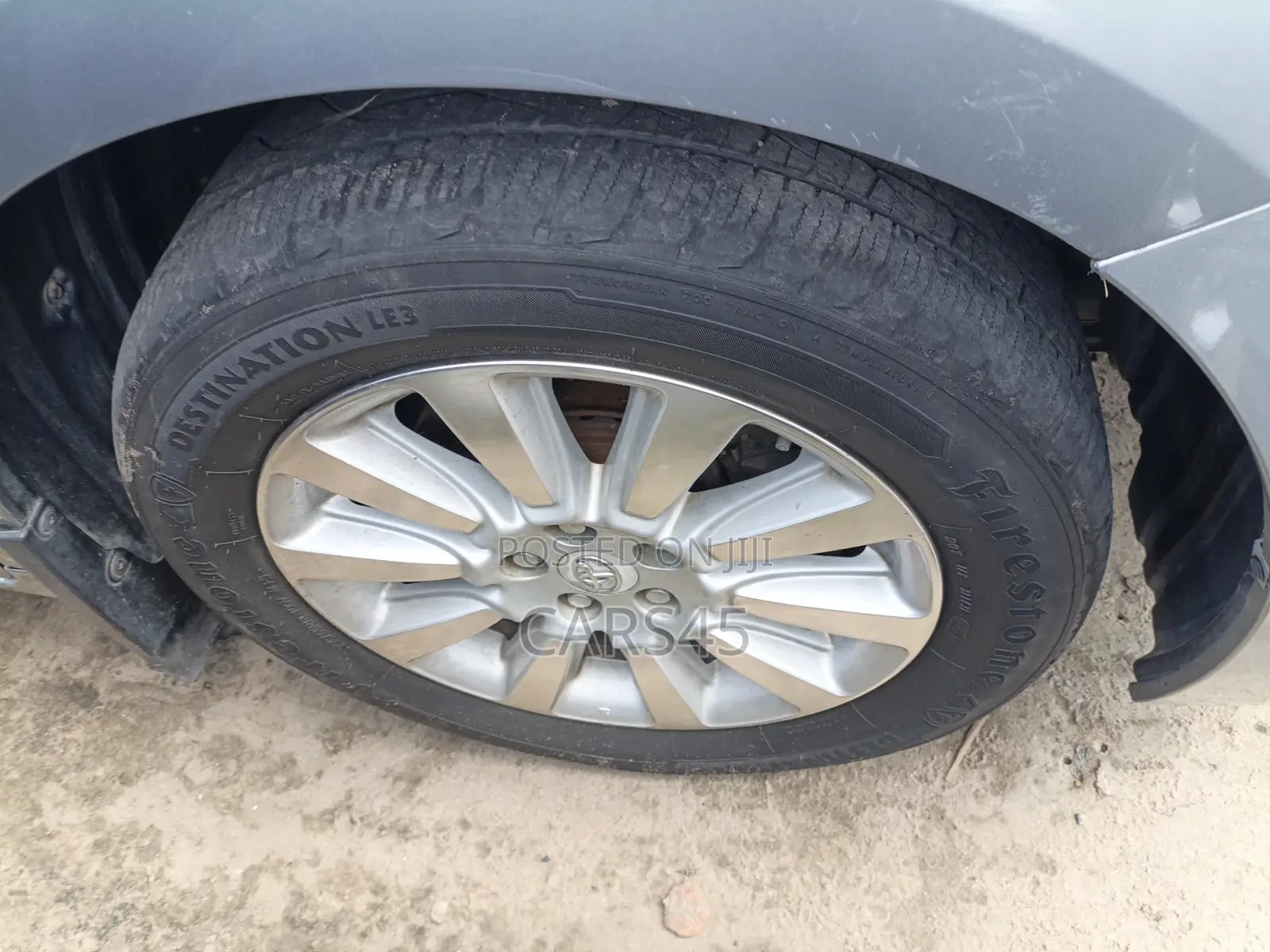 Toyota Sienna 2011 Silver