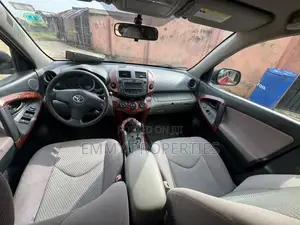Toyota RAV4 2011 Red