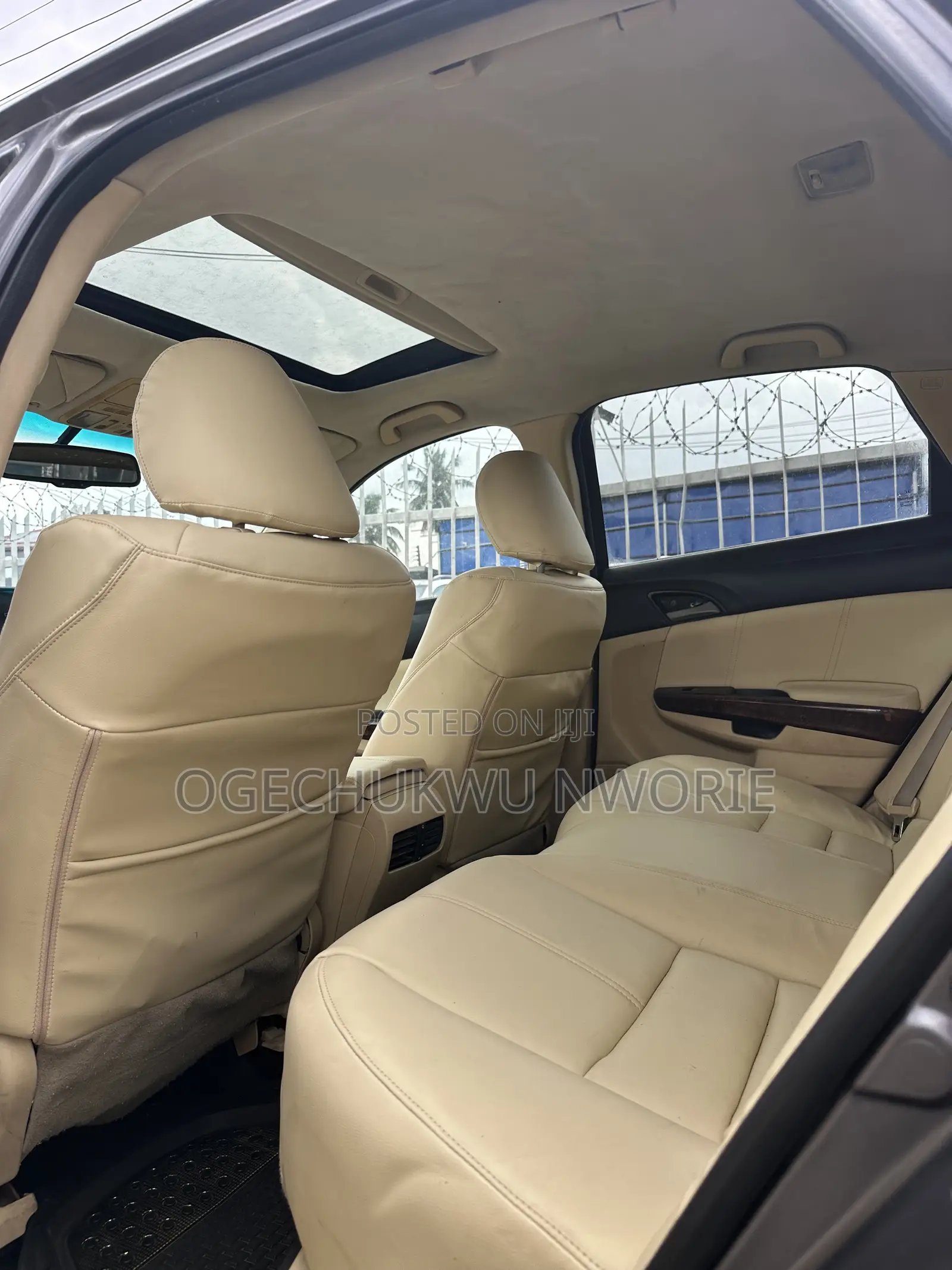 Honda Crosstour 2010 Gray