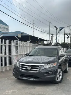Honda Crosstour 2010 Gray