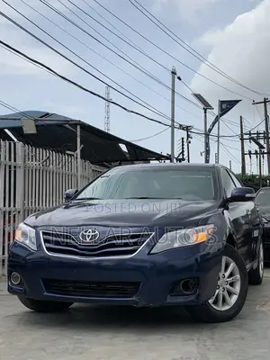 Toyota Camry 2010 Blue