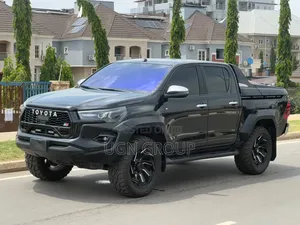 Toyota Hilux 2019 Black