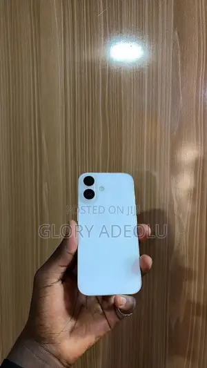 Apple iPhone 16 128 GB White
