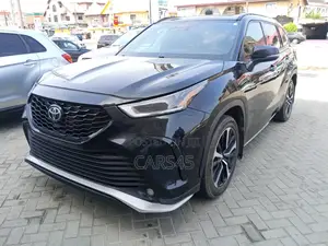 Toyota Highlander 2022 Black