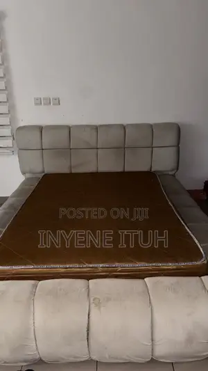 Bedframe/Mattress