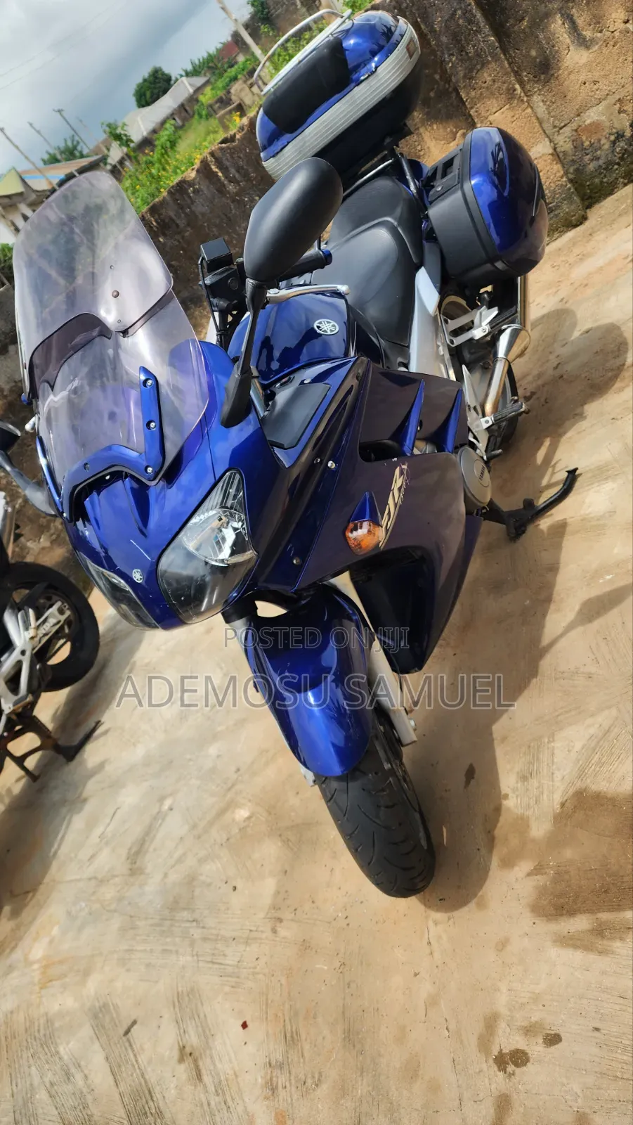 Yamaha 2010 Blue