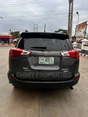 Toyota RAV4 Limited 4dr SUV (2.5L 4cyl 6A) 2015 Gray