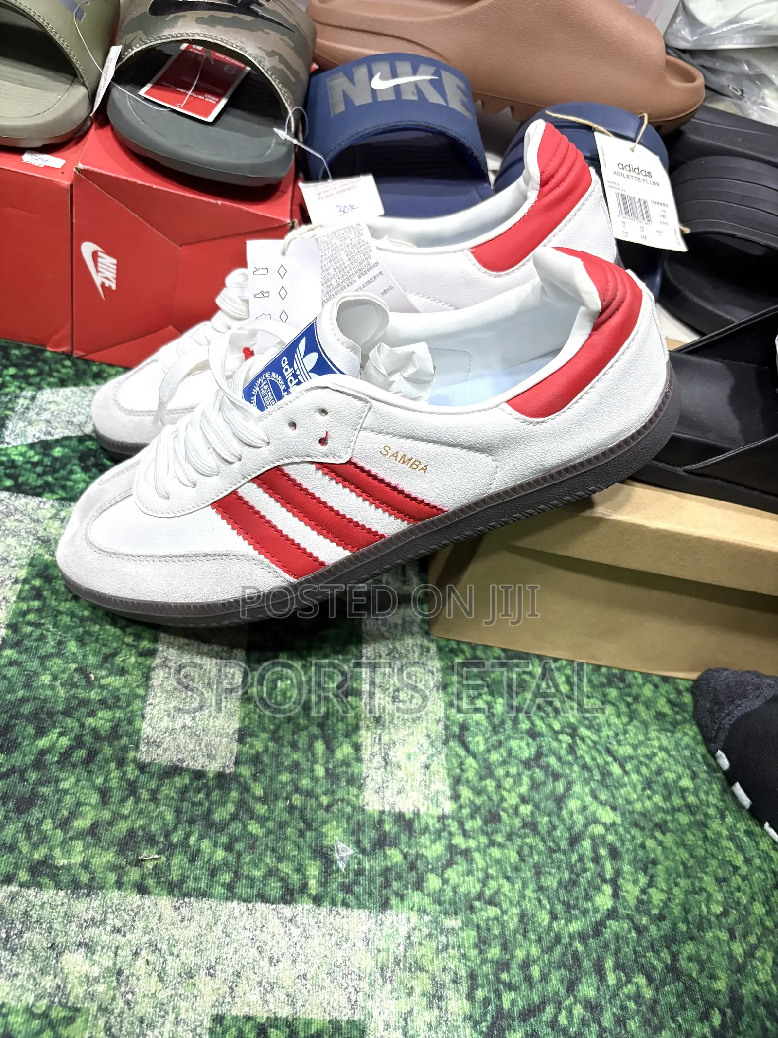 Adidas Sneakers