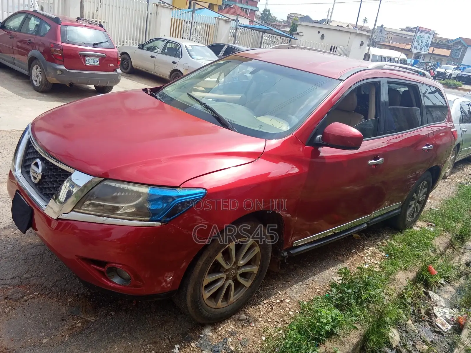 Nissan Pathfinder 2014 Red
