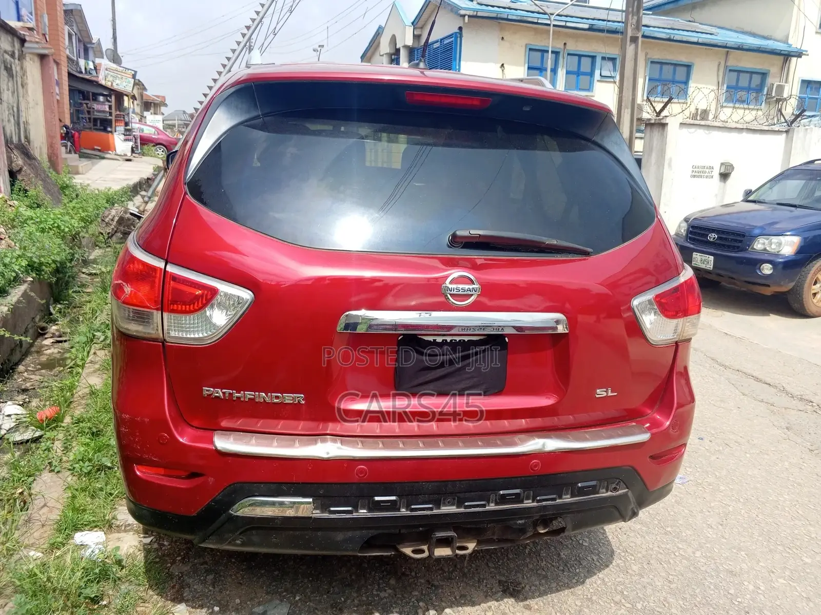 Nissan Pathfinder 2014 Red
