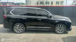 Lexus LX 2018 Black