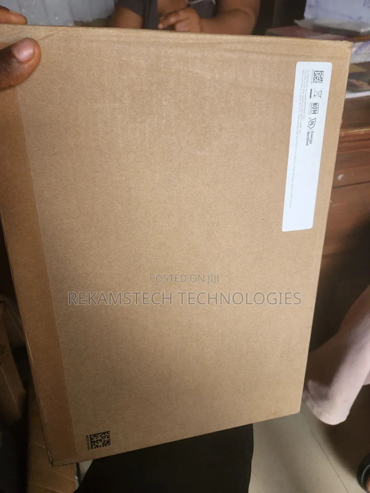 New Laptop Dell Pro Max 14 32GB Intel Core Ultra 7 SSD 1T