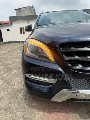 Mercedes-Benz M Class ML 350 4Matic 2013 Blue