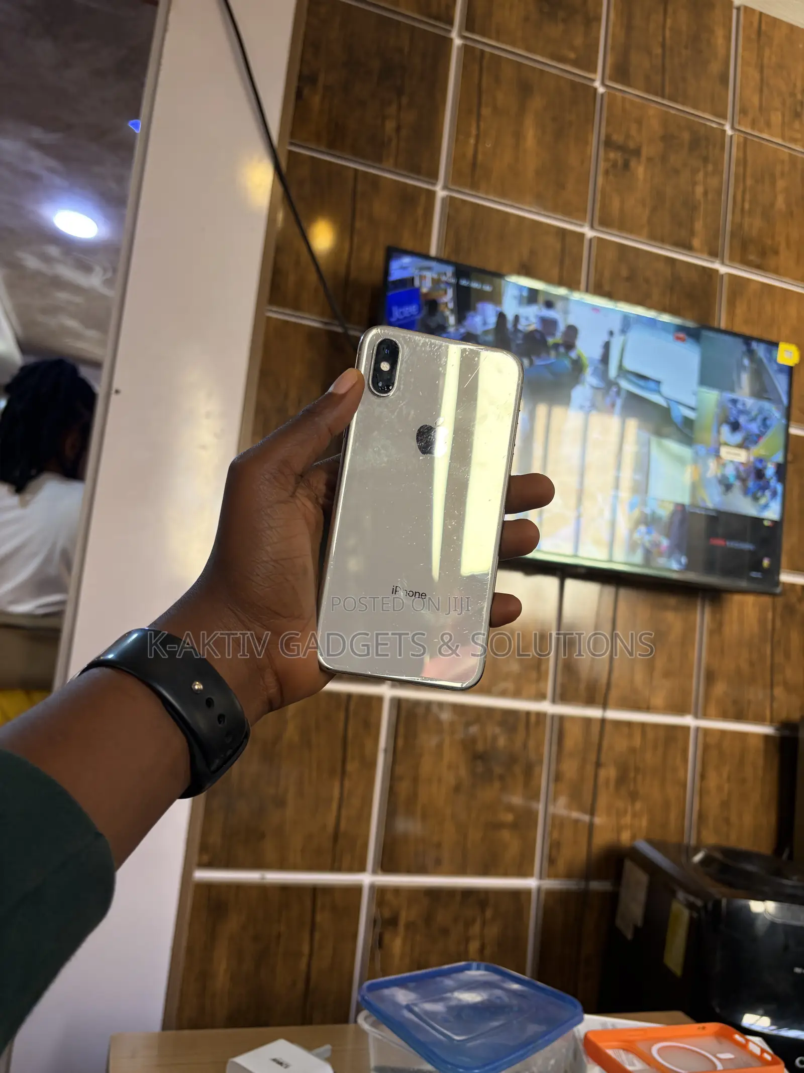 Apple iPhone XS 64 GB White