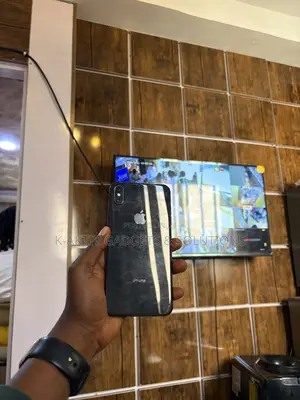 Apple iPhone XS Max 64 GB Black