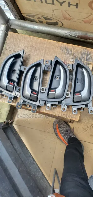 Inner Door Oponer for Eletal 20012 Available for Sale