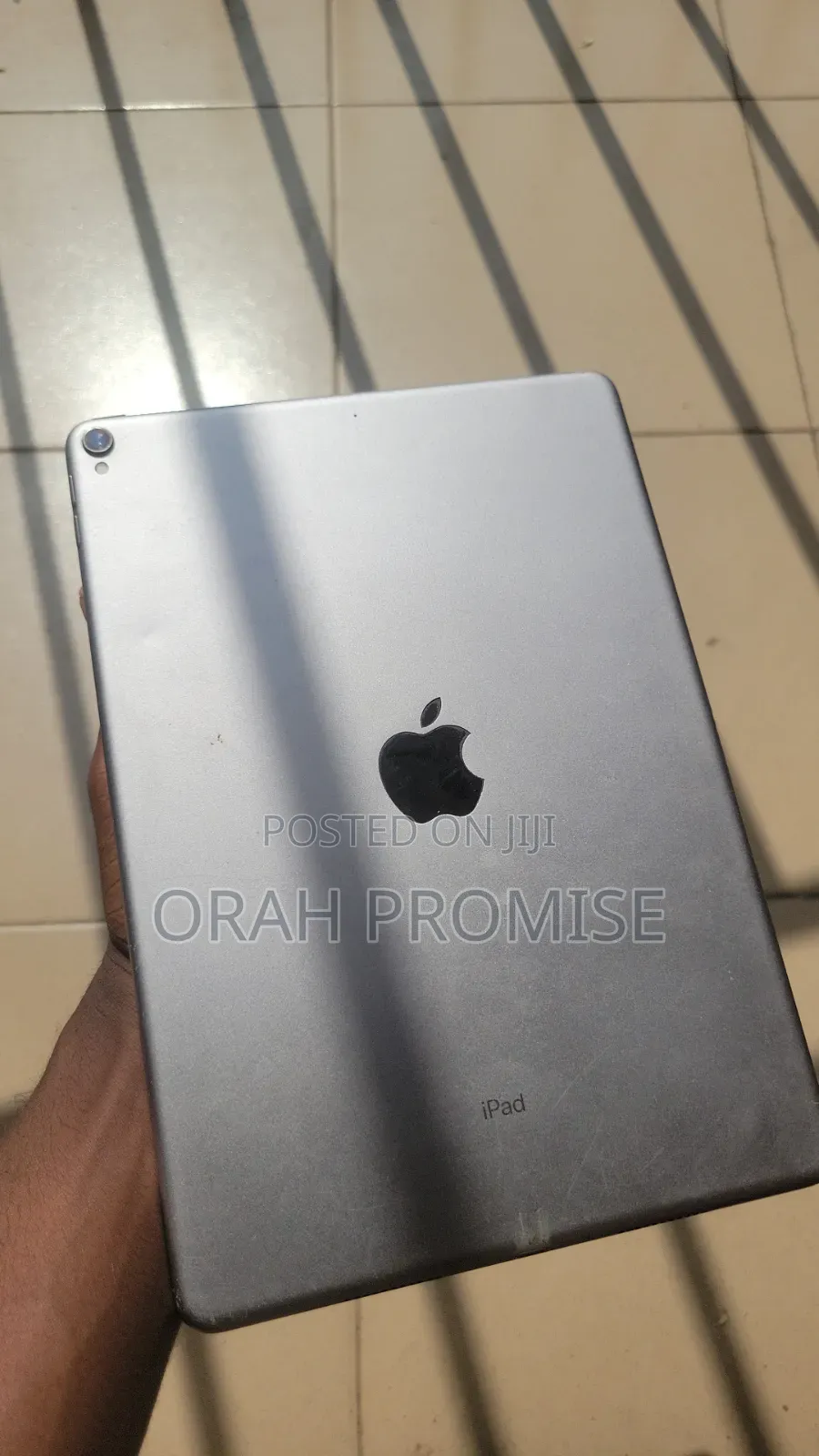 Apple iPad Pro 10.5 (2017) 64 GB Gray