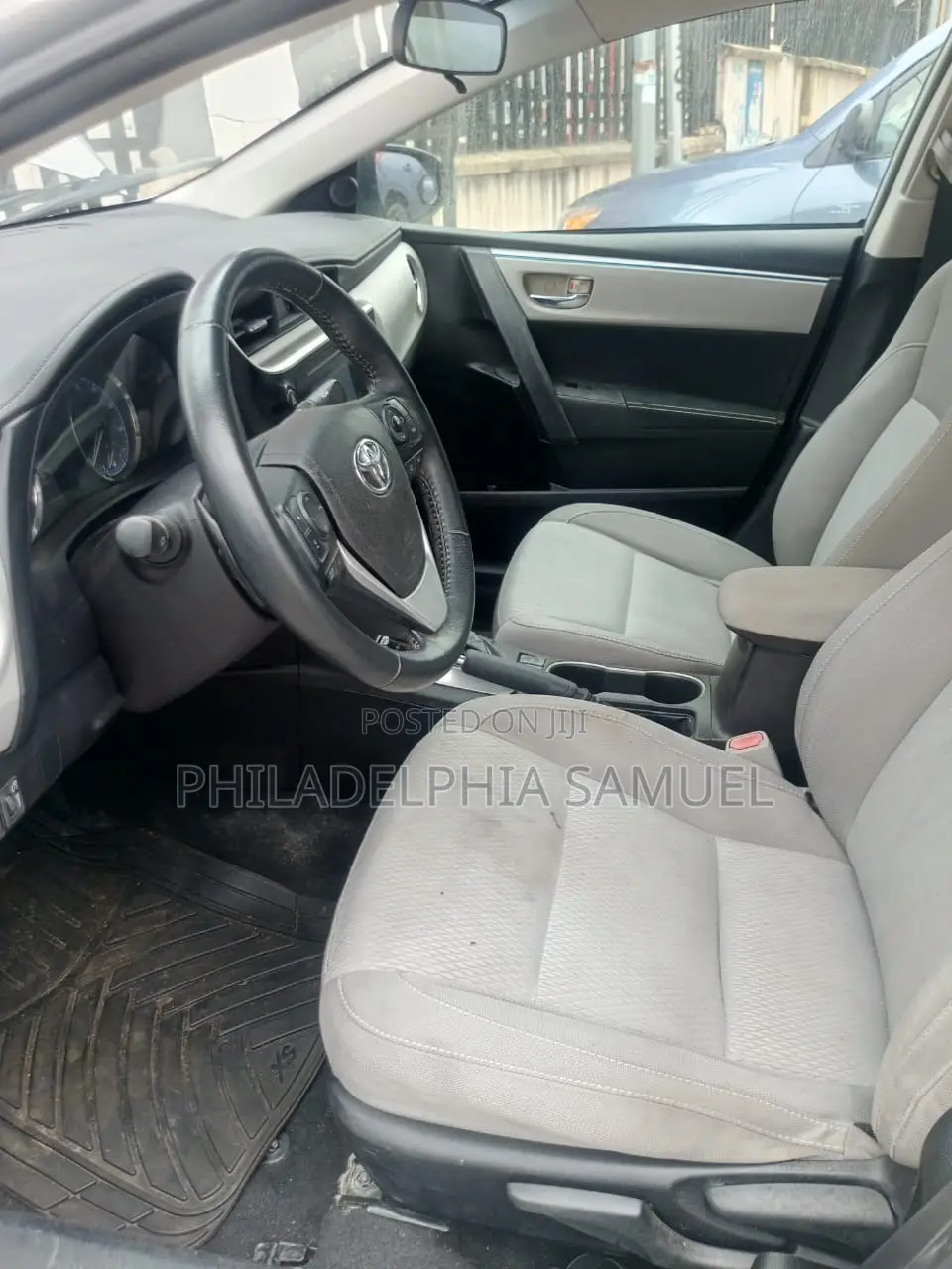 Toyota Corolla 2016 Silver