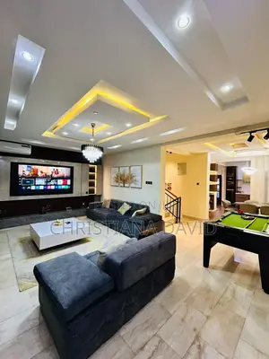 4Bedroom Duplex With Snooker & Swimming Pool.