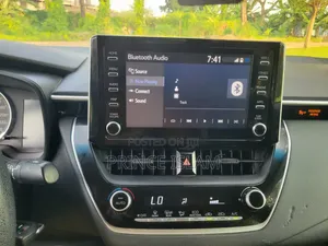 Toyota Corolla LE 2020 Blue
