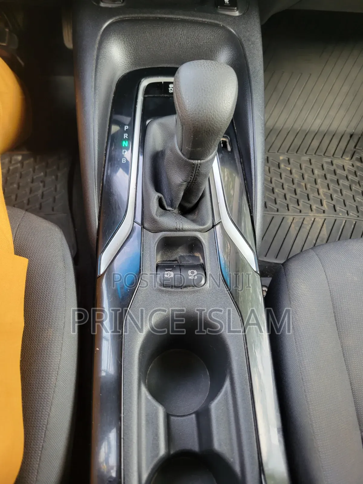 Toyota Corolla LE 2020 Blue