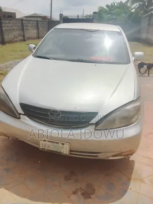 Toyota Camry 2.4 XLE 2005 Silver