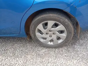 Toyota Yaris 2017 Blue