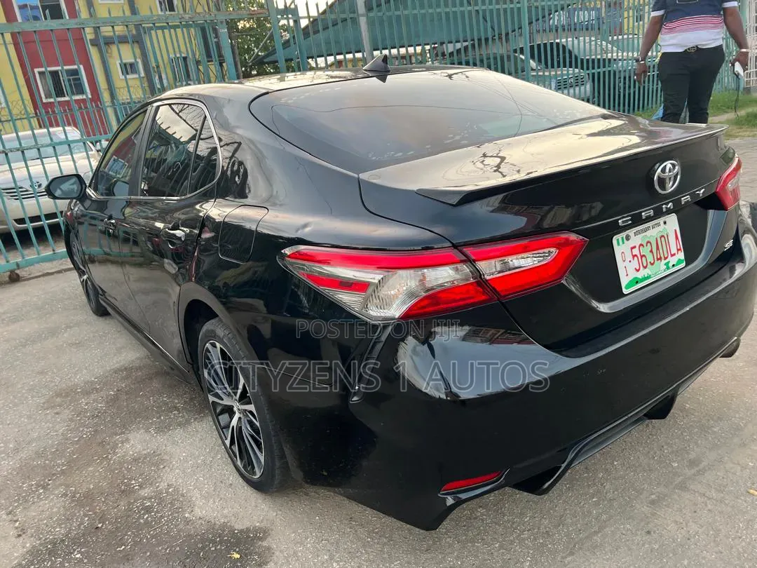 Toyota Camry 2019 Black