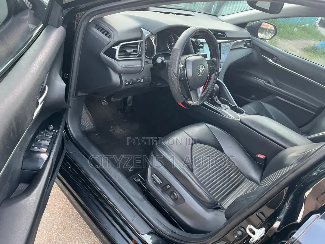 Toyota Camry 2019 Black