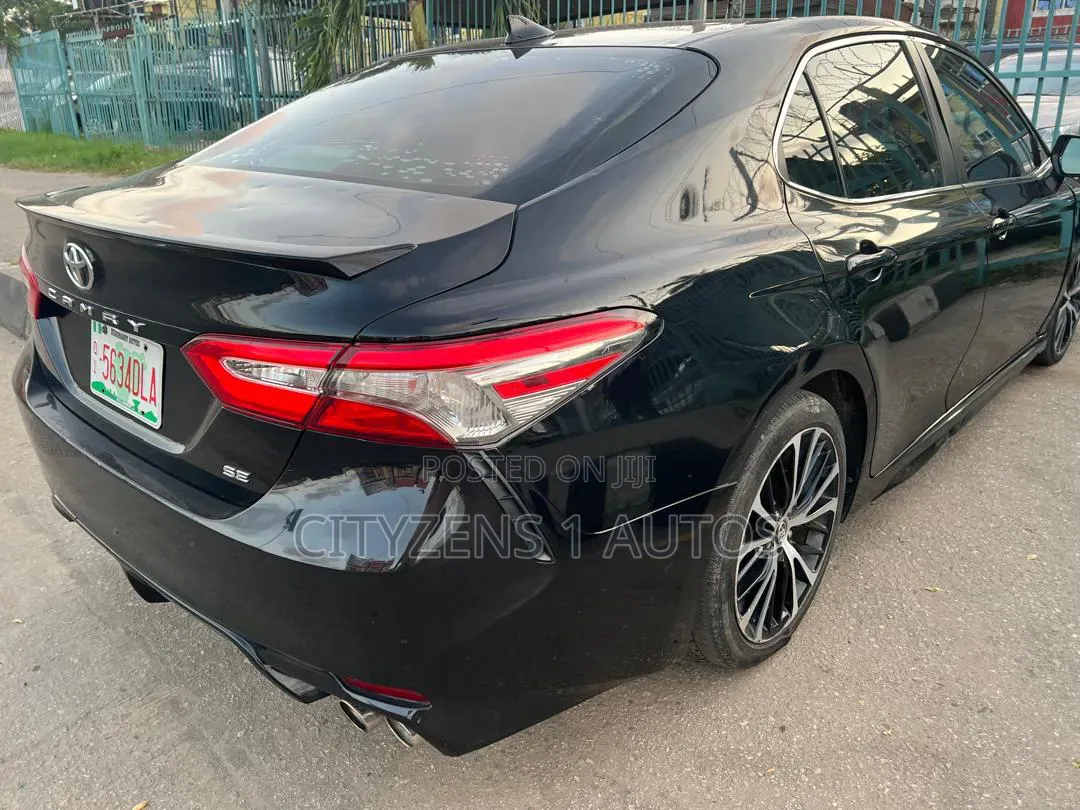 Toyota Camry 2019 Black