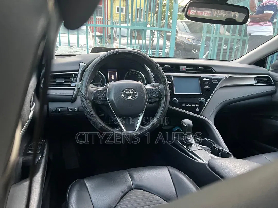 Toyota Camry 2019 Black