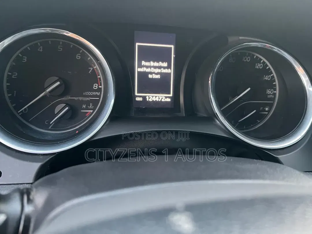 Toyota Camry 2019 Black