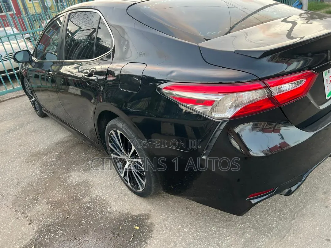 Toyota Camry 2019 Black
