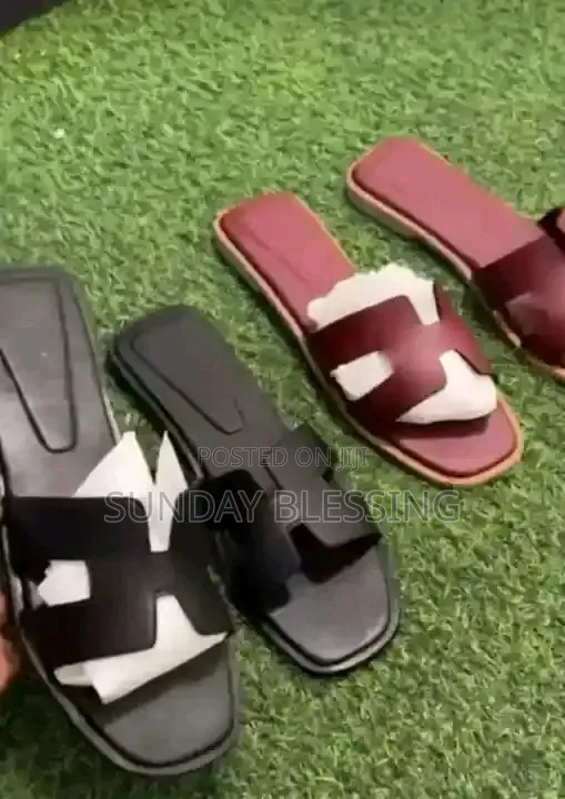 B Best Footwears