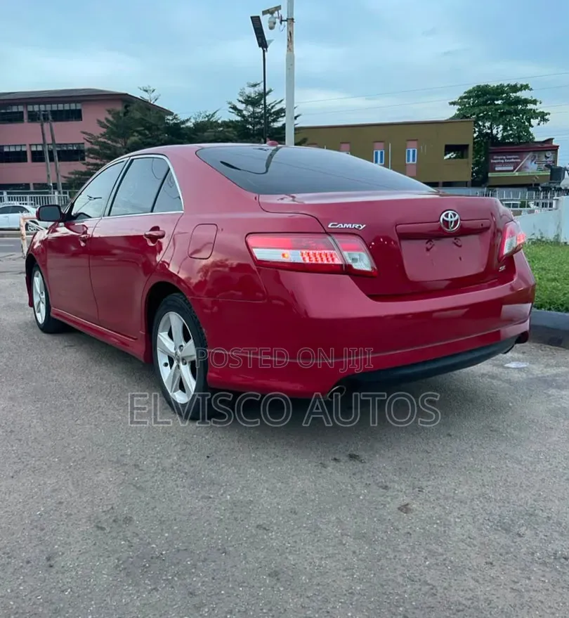 Toyota Camry 2010 Red